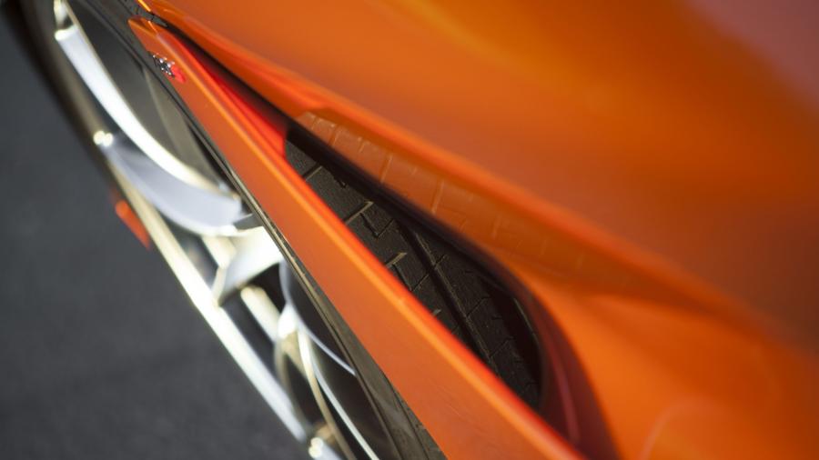 Детали экстерьера McLaren 720S Coupe 2017 года  (WW) (фото 138 из 160)